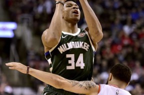 爱游戏登录 -包含密尔沃基雄鹿赛前伤情更新，志在国王杯名次提升，目标明确，轮换策略成焦点的词条