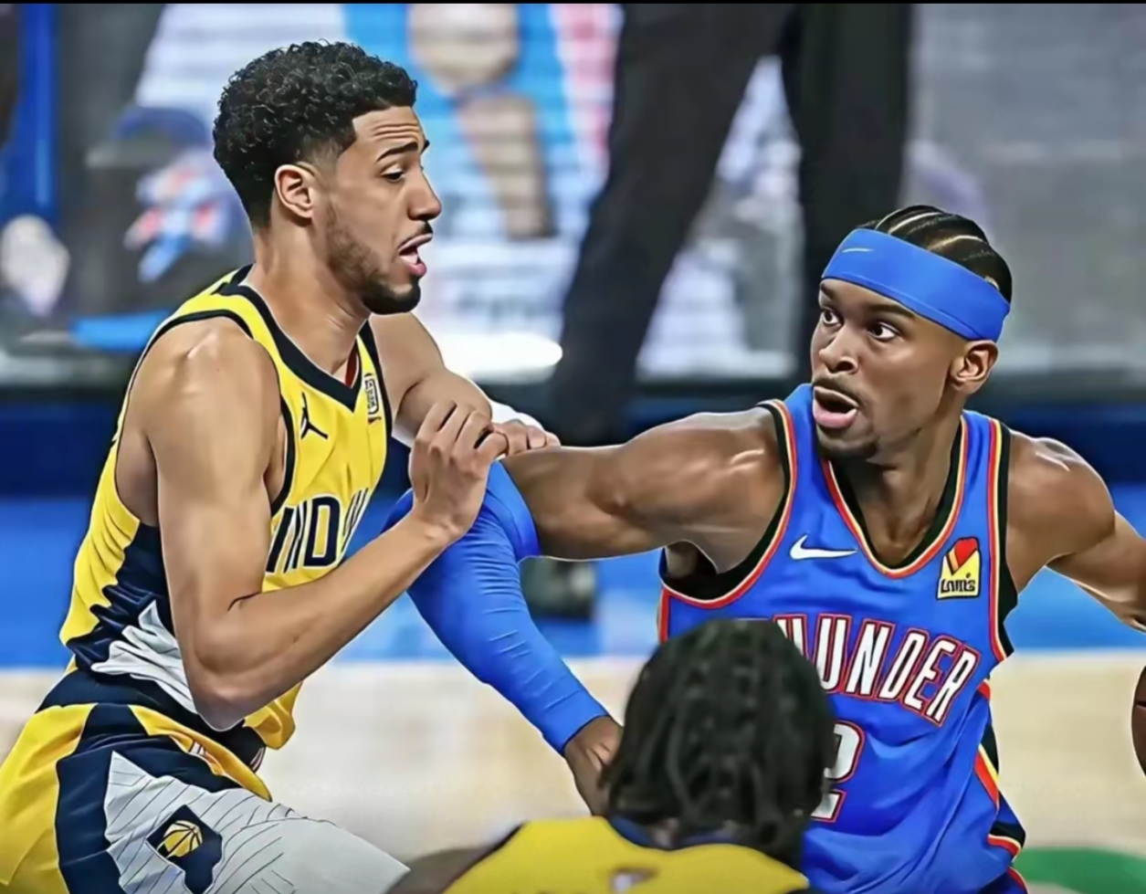 最后时刻全明星赛传出新动向；波特兰开拓者绝杀压哨；高层表态：质疑声四起；轮换策略被讨论的简单介绍