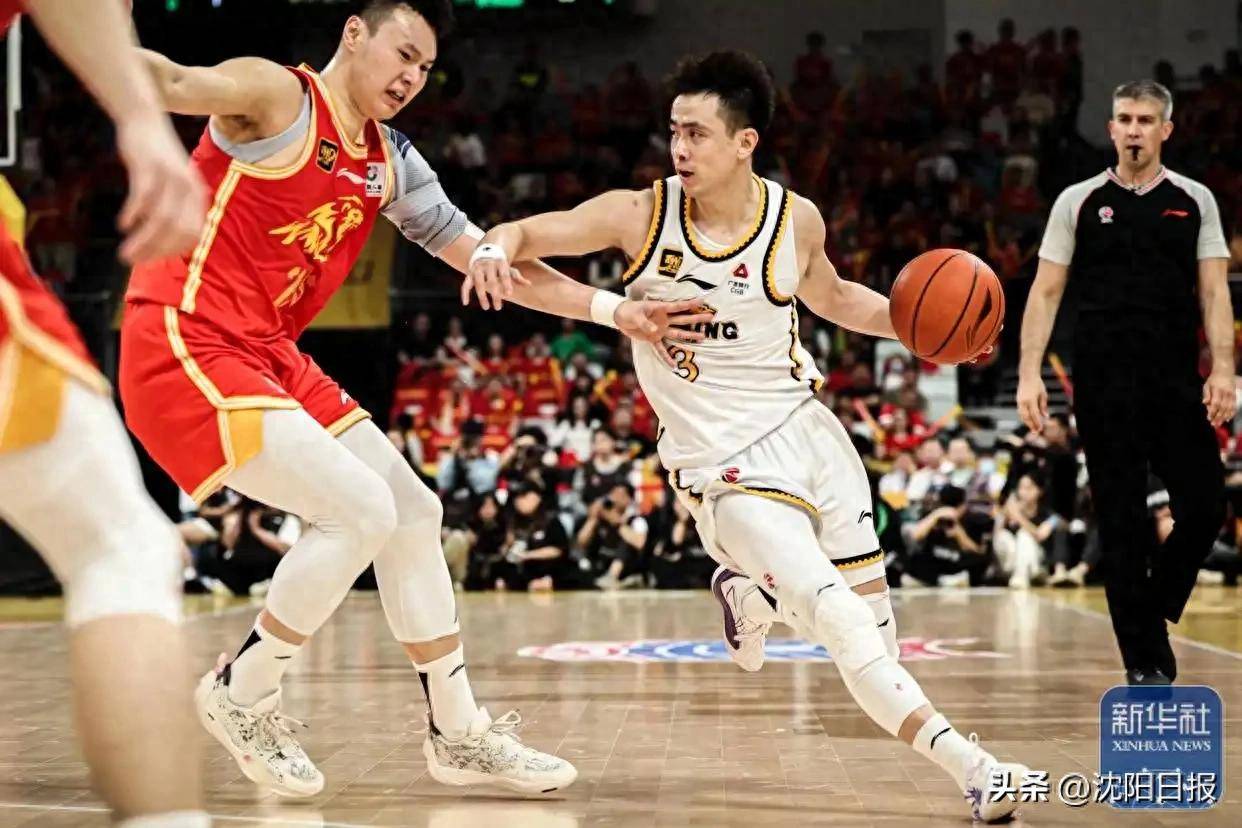 赛后NBA季后赛焦点战,四川男篮完成战术微调,更衣室稳定,更衣室氛围转暖的简单介绍 赛后NBA季后赛焦点战,四川男篮完成战术微调,更衣室稳定,更衣室氛围转暖的简单介绍