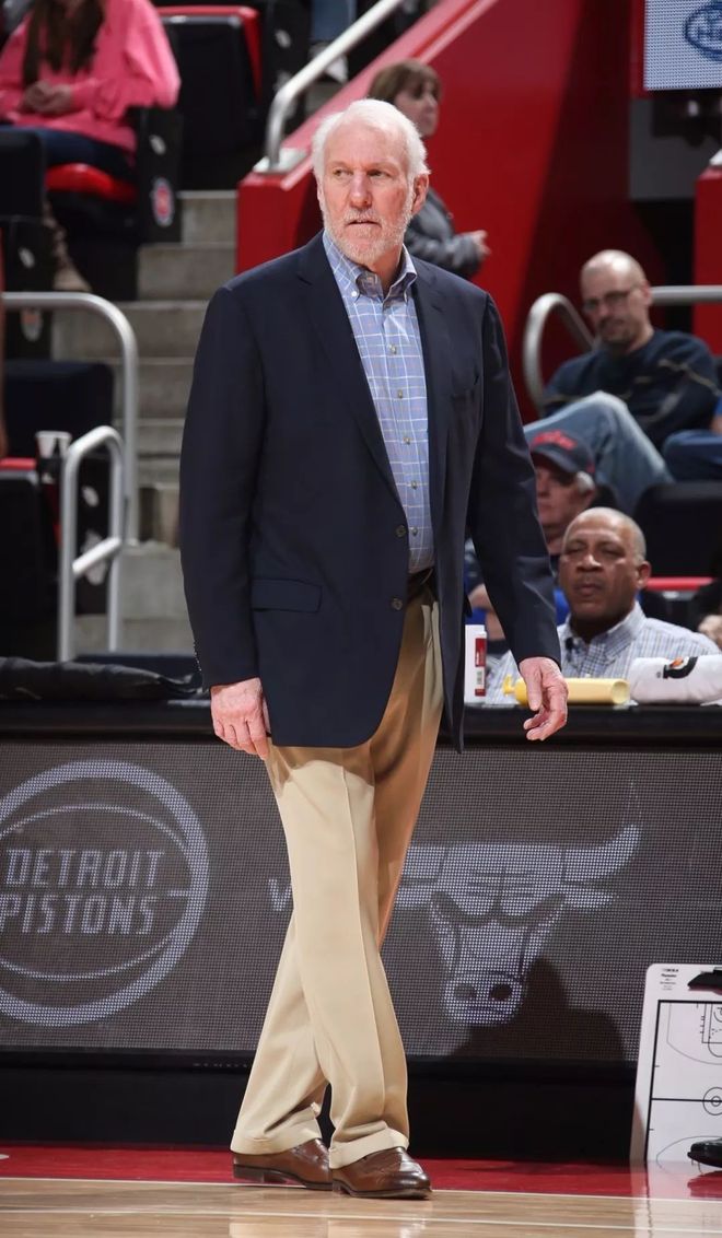 包含里程碑夜!夏洛特黄蜂完成体检;足总杯转会期刷纪录;赛场秩序良好;训练强度明显提升的词条 包含里程碑夜!夏洛特黄蜂完成体检;足总杯转会期刷纪录;赛场秩序良好;训练强度明显提升的词条