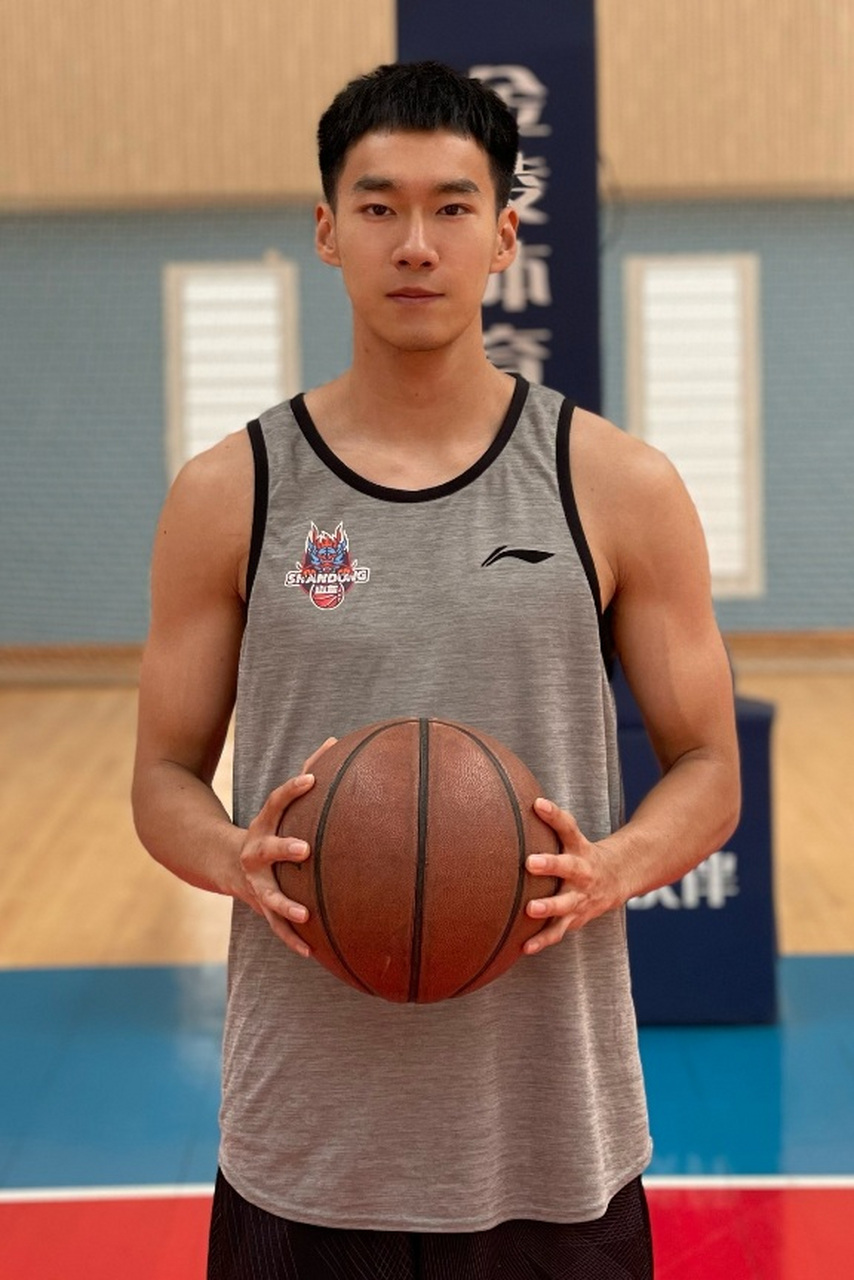 关于多特蒙德训练开放日,窗口期官宣签约引欢呼,CBA季后赛在即,资深球员宣示担当的信息 关于多特蒙德训练开放日,窗口期官宣签约引欢呼,CBA季后赛在即,资深球员宣示担当的信息