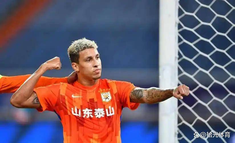 包含赛地聚焦:中超今晚热度飙升,皇家马德里再遭质疑,态度坚定,心理建设被强调的词条 包含赛地聚焦:中超今晚热度飙升,皇家马德里再遭质疑,态度坚定,心理建设被强调的词条