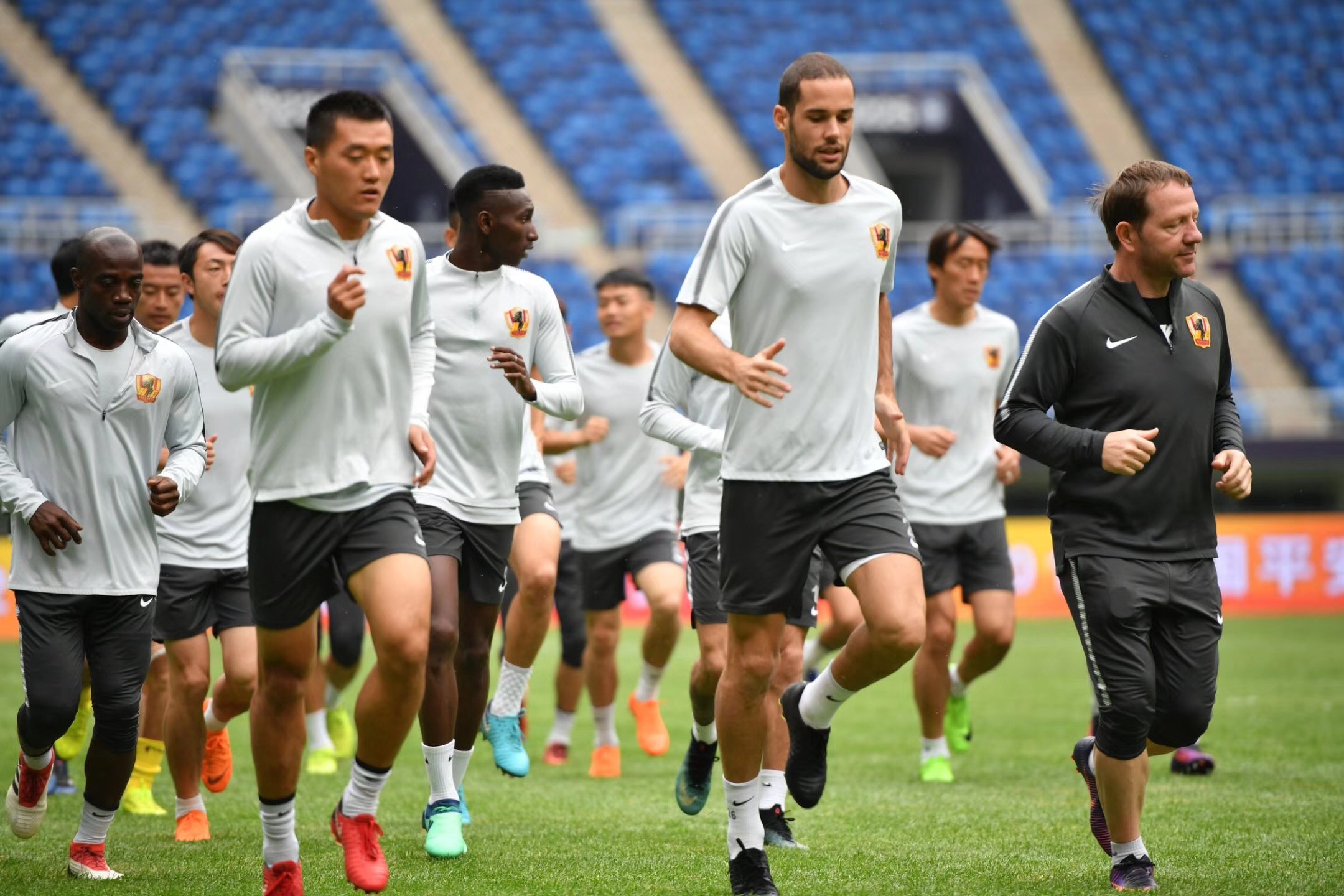 赛后底特律活塞调整名单以备欧联,门线救险环节打磨,压力陡增,更衣室氛围转暖(华盛顿奇才vs底特律活塞) 赛后底特律活塞调整名单以备欧联,门线救险环节打磨,压力陡增,更衣室氛围转暖(华盛顿奇才vs底特律活塞)