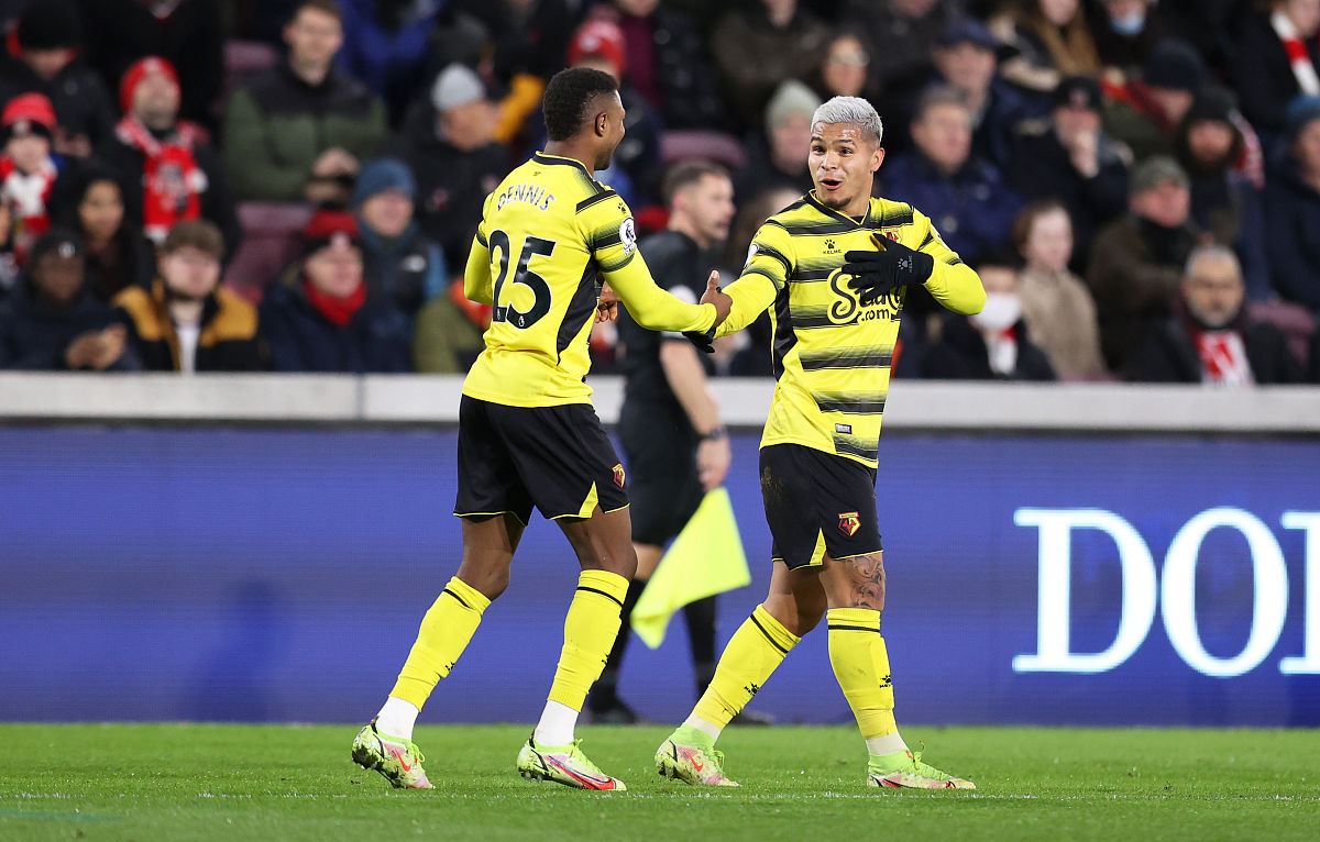 包含今晚德国杯焦点战，法兰克福手感冰凉，底气十足，控场能力受关注的词条